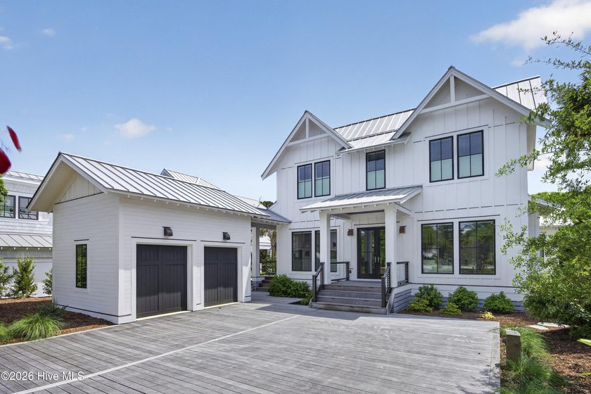 ULTRA CUSTOM LUXURY HOME Nestled on prestigious Portsmouth Way - Beach Home for sale in Bald Head Island, North Carolina on Beachhouse.com