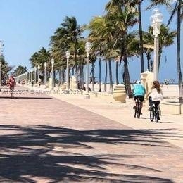 Welcome to your dream condo in Hollywood! This stunning corner - Beach Condo for sale in Hollywood, Florida on Beachhouse.com