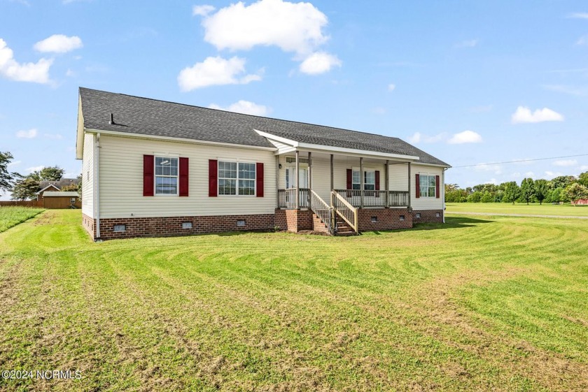 Enjoy country living with river views in this 3 bedroom, 2 bath - Beach Home for sale in Hertford, North Carolina on Beachhouse.com