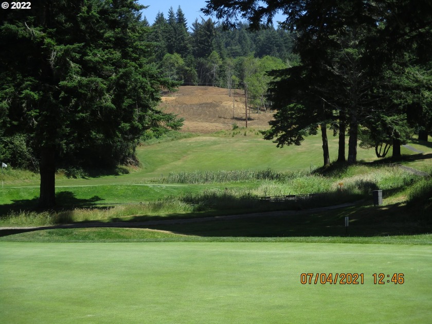 Build and live on Golf Course along Hole 16. CC&R's,  Stick - Beach Acreage for sale in Coos Bay, Oregon on Beachhouse.com