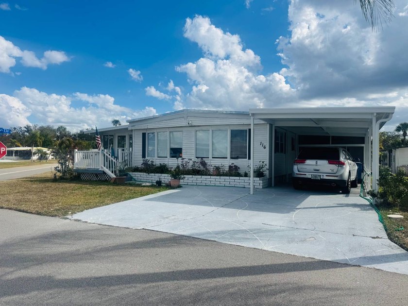 2 Bdrm/2 BA , open floor plan, beautifully remodeled - Beach Home for sale in Ellenton, Florida on Beachhouse.com