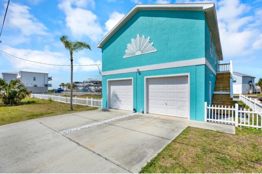 No damages sustained from 3 major hurricanes!  Discover Your - Beach Home for sale in Hudson, Florida on Beachhouse.com