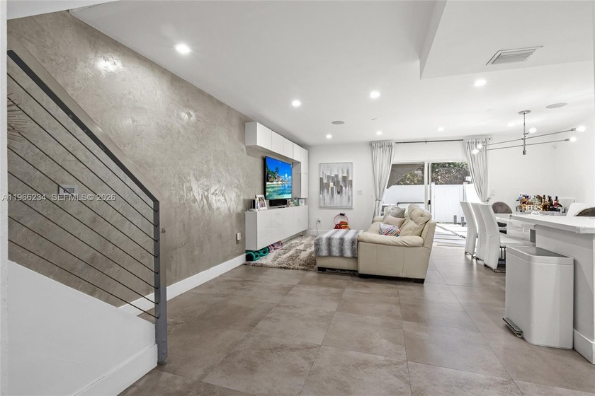 Stylish and move in ready 3/2.5 townhome with modern upgrades - Beach Townhome/Townhouse for sale in Miami, Florida on Beachhouse.com
