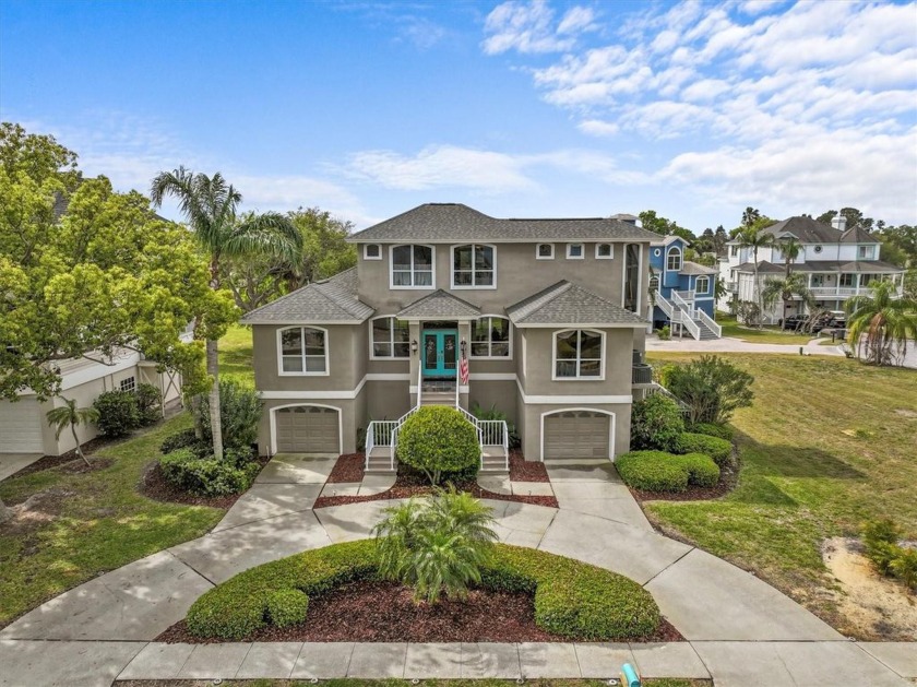If you crave luxury, this is the home you've been searching for - Beach Home for sale in Tarpon Springs, Florida on Beachhouse.com