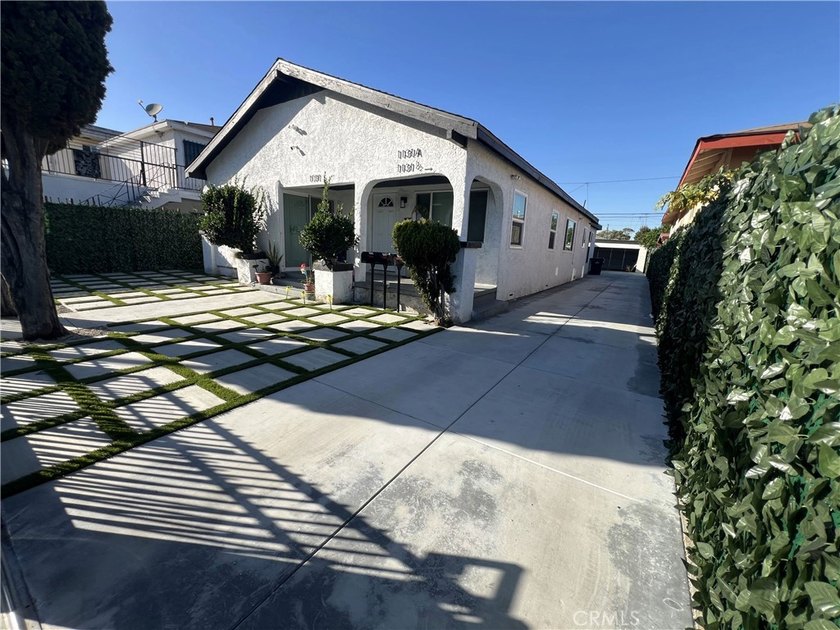 Welcome to 1131 E. 21st St, a rare and versatile - Beach Home for sale in Long Beach, California on Beachhouse.com