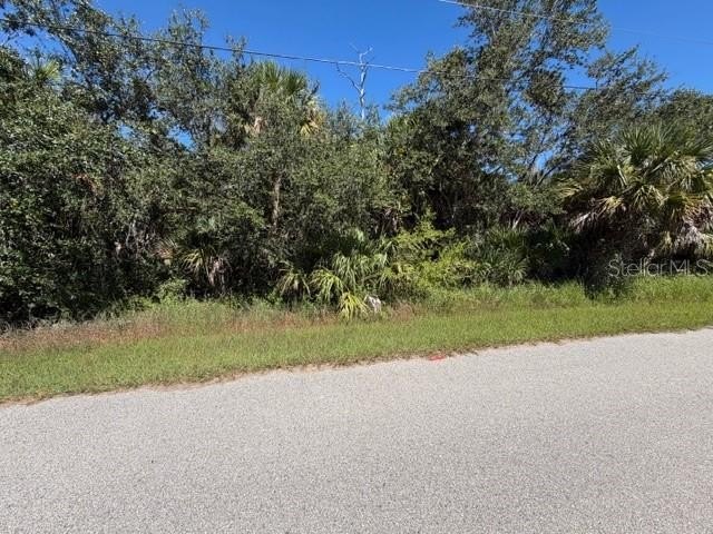 This is a beautiful lot ready for your new home!  You also take - Beach Lot for sale in North Port, Florida on Beachhouse.com