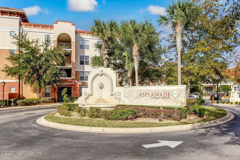 Spacious 3-Bedroom Condo in Prime St. Johns Town Center Location - Beach Condo for sale in Jacksonville, Florida on Beachhouse.com