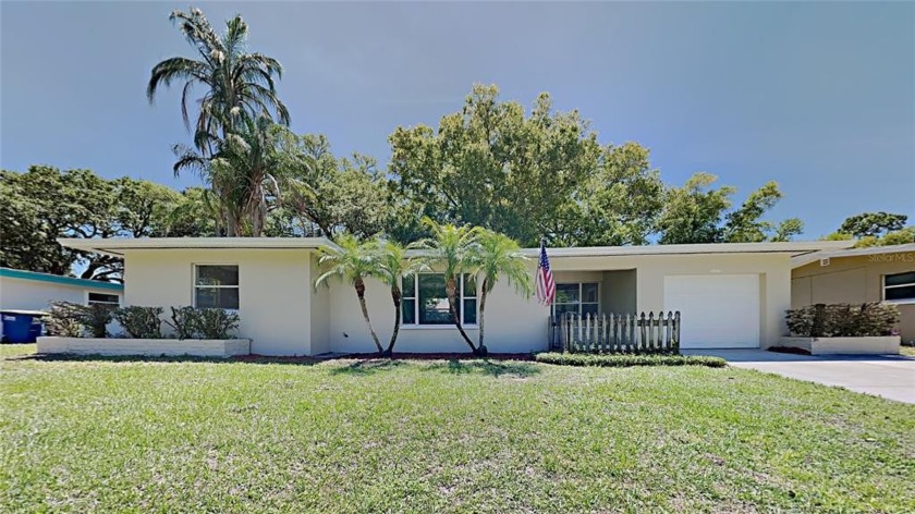 Move in ready 2 bedroom, 1 bathroom home in beautiful Palm - Beach Home for sale in Clearwater, Florida on Beachhouse.com