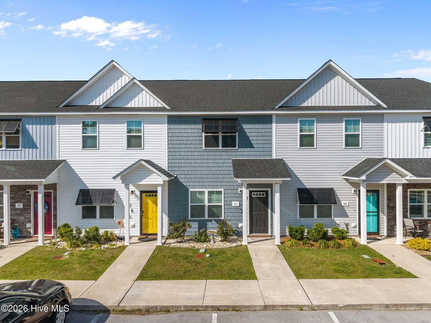 Discover the effortless charm of life in the ''Friendly City by - Beach Townhome/Townhouse for sale in Swansboro, North Carolina on Beachhouse.com