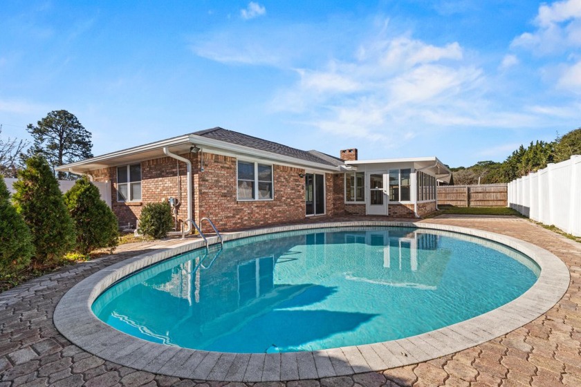 WOW! BEAUTIFULLY RENOVATED BRICK POOL HOME IN FWB! CURB APPEAL - Beach Home for sale in Fort Walton Beach, Florida on Beachhouse.com