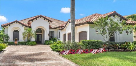 This stunning home, built by Harbourside Custom Homes and - Beach Home for sale in Naples, Florida on Beachhouse.com