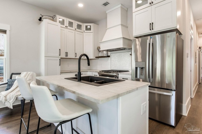 ooTurnkey Gem Near Downtown - Ideal for  or Primary Livingoo - Beach Home for sale in Pensacola, Florida on Beachhouse.com