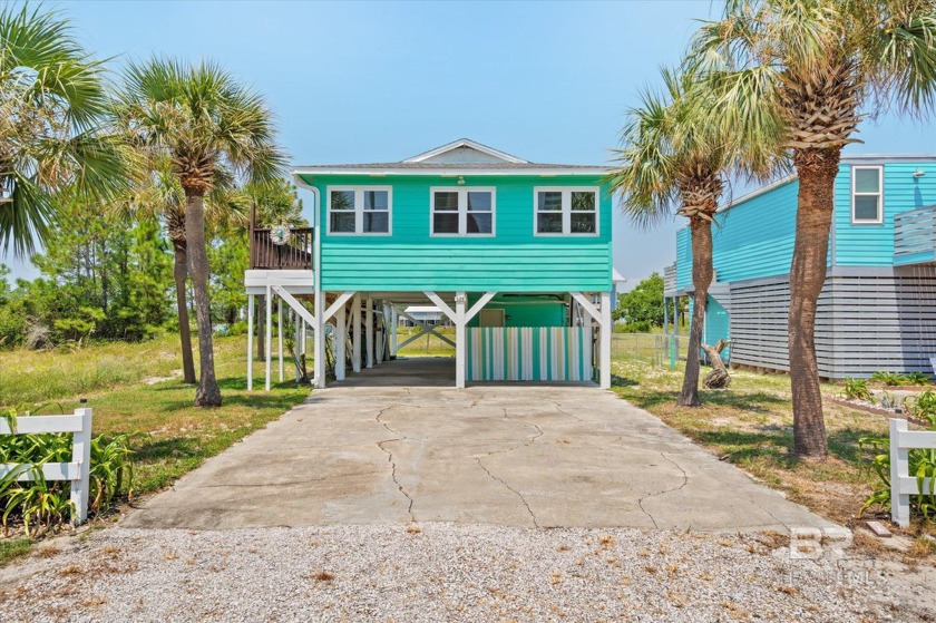 Welcome to 528 W 1st Ave, Gulf Shores, AL - a cozy beachside - Beach Home for sale in Gulf Shores, Alabama on Beachhouse.com