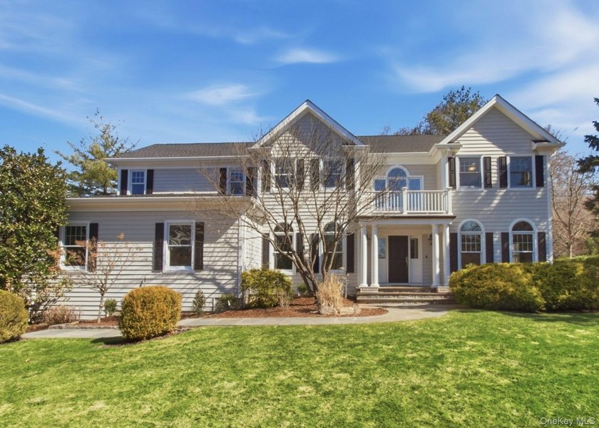 Live joyously in this spacious and bright modern colonial in the - Beach Home for sale in Rye, New York on Beachhouse.com
