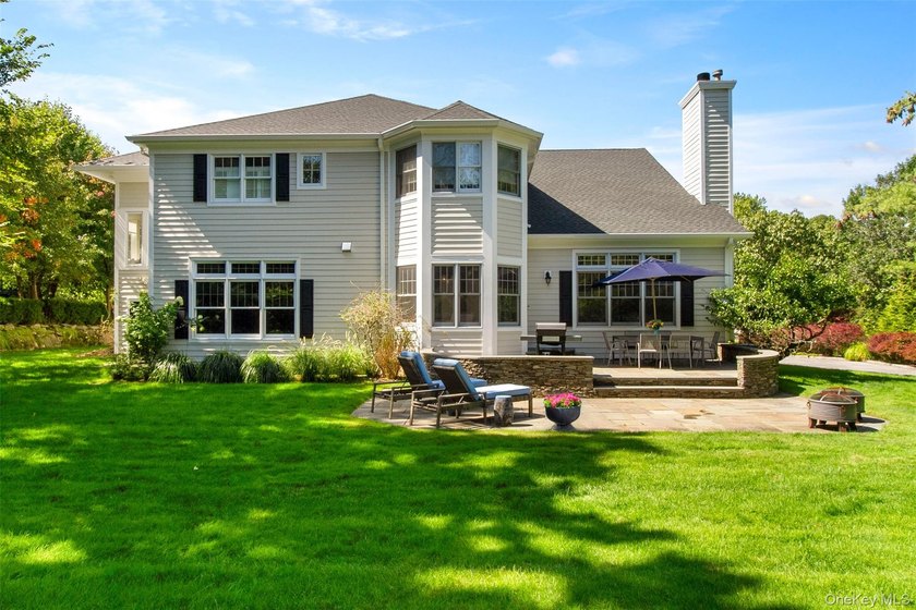 Live joyously in this spacious and bright modern colonial in the - Beach Home for sale in Rye, New York on Beachhouse.com