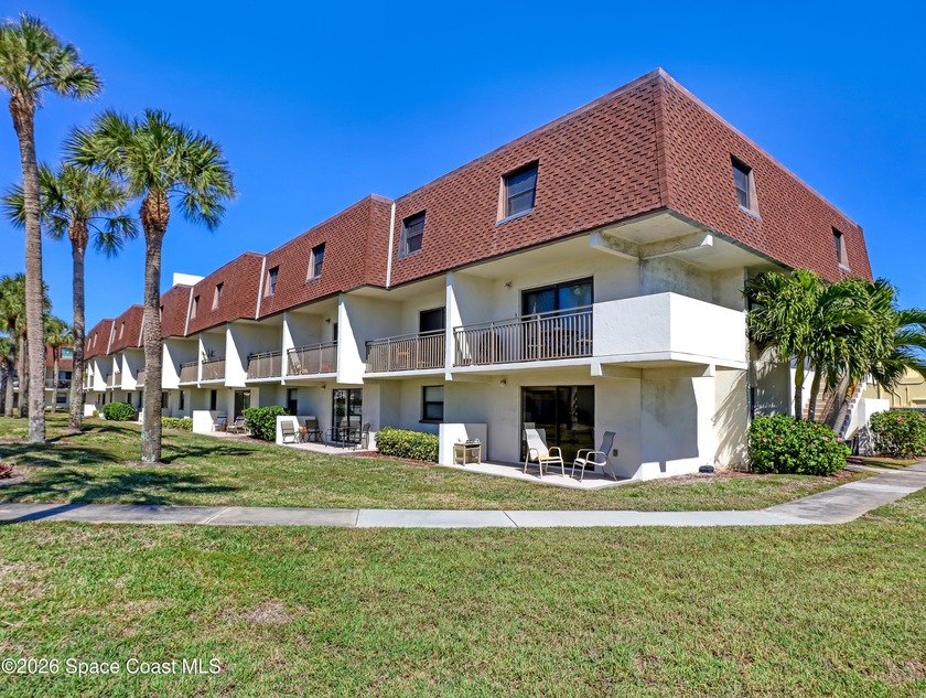 Welcome to Paradise! Living up to it's moniker, this gorgeous - Beach Condo for sale in Melbourne, Florida on Beachhouse.com