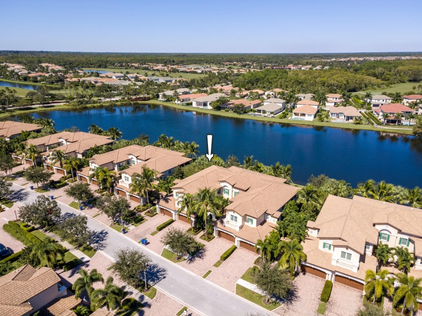 Breathtaking lake views from this prime waterfront location can - Beach Condo for sale in Jupiter, Florida on Beachhouse.com
