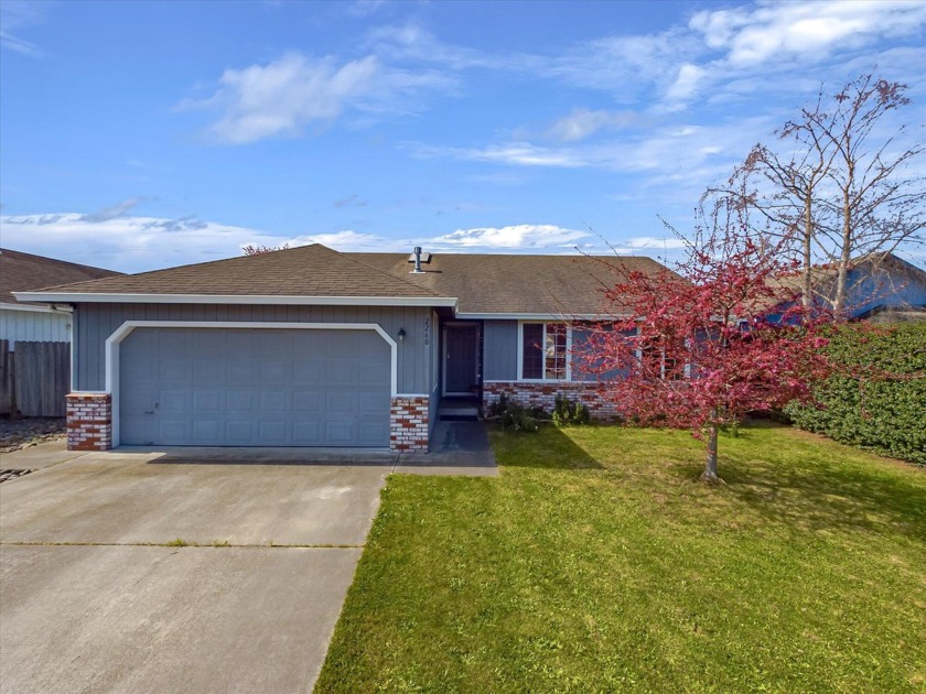 Ease, comfort & enjoyment await in this smartly updated - Beach Home for sale in Mckinleyville, California on Beachhouse.com