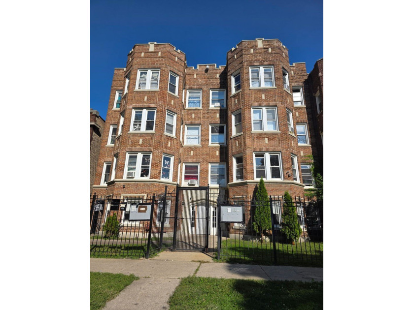 Stunning 8-Unit Gem in South Shore!  Just a few blocks from - Beach Commercial for sale in Chicago, Illinois on Beachhouse.com