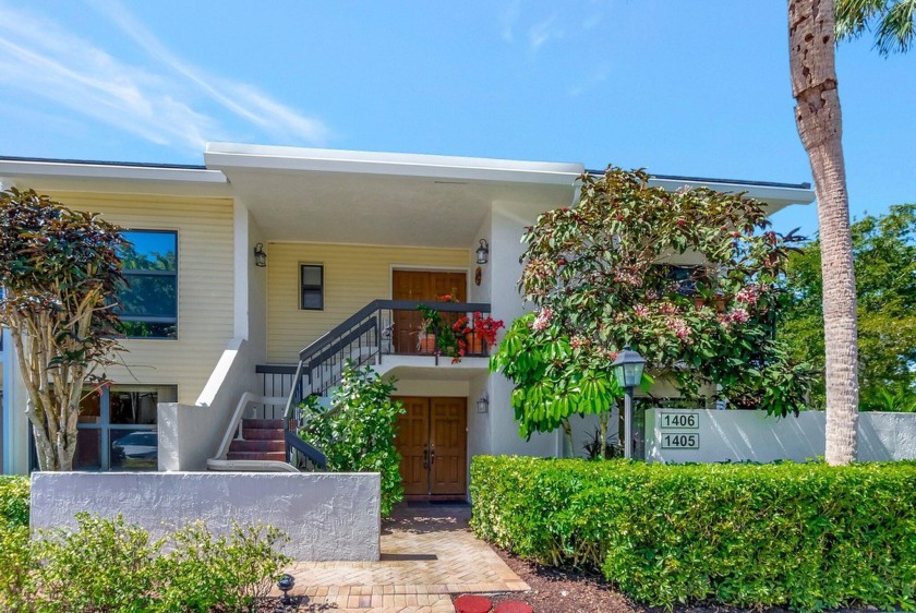 Beautiful first floor corner 2 bedroom/2 bath unit with peaceful - Beach Condo for sale in Boca Raton, Florida on Beachhouse.com