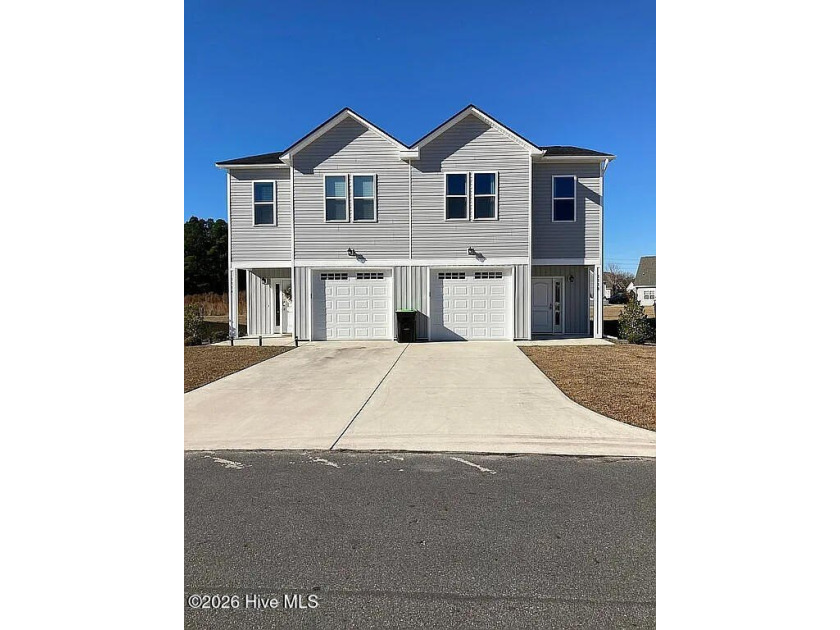 111 Pasture Lane - 2BR/2.5BA Townhome. Well-maintained 2-bedroom - Beach Townhome/Townhouse for sale in Swansboro, North Carolina on Beachhouse.com