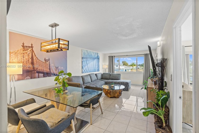 Updated 2BR/2BA corner unit on the 2nd floor in a - Beach Condo for sale in Hollywood, Florida on Beachhouse.com