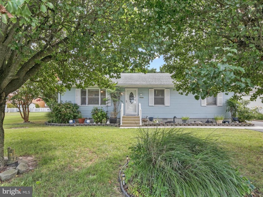 Discover the charm of this delightful 3-bedroom, 2-bath home in - Beach Home for sale in Selbyville, Delaware on Beachhouse.com