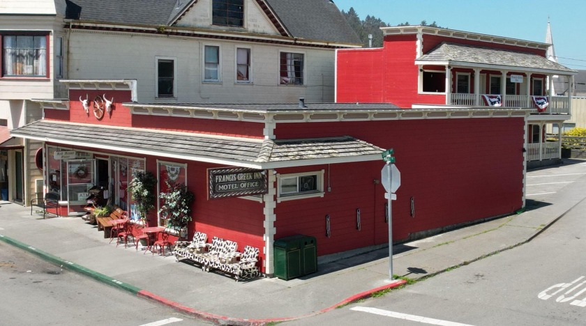 BUSINESS OPPORTUNITY  Red Front Store/Francis Creek Inn located - Beach Commercial for sale in Ferndale, California on Beachhouse.com