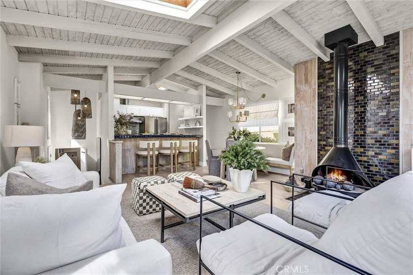 Located in the desirable Arch Beach Heights, this 3-bedroom - Beach Home for sale in Laguna Beach, California on Beachhouse.com