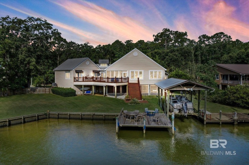 This exceptional riverfront home on Fish River offers an - Beach Home for sale in Fairhope, Alabama on Beachhouse.com