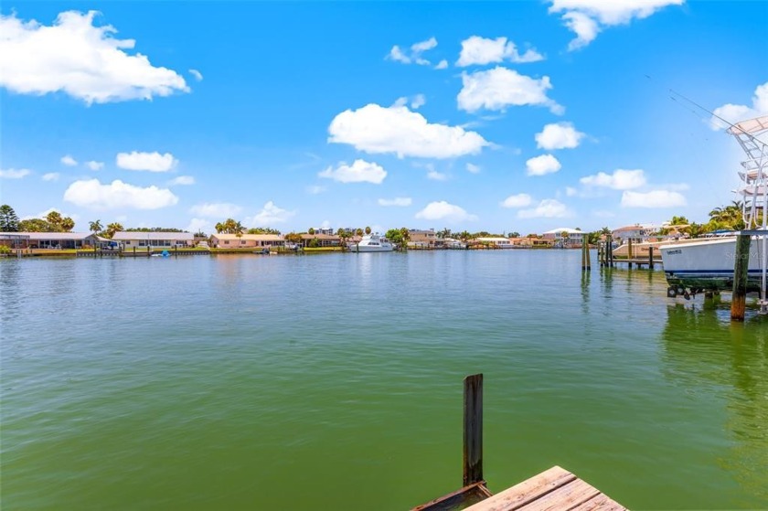 Welcome to the desirable waterfront community of Yacht Club - Beach Home for sale in St. Petersburg, Florida on Beachhouse.com