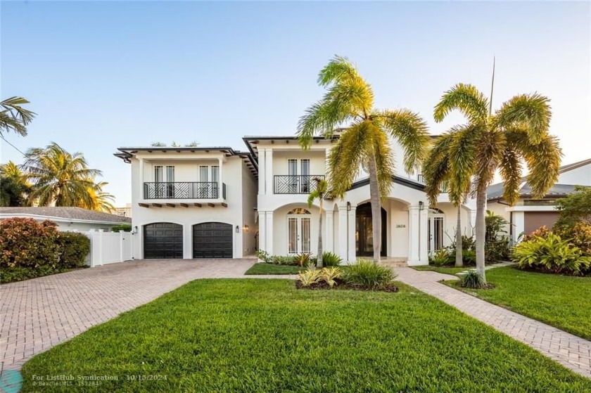 Stunningly spacious 7-bedroom, 6-bath (Including an in-law - Beach Home for sale in Fort Lauderdale, Florida on Beachhouse.com