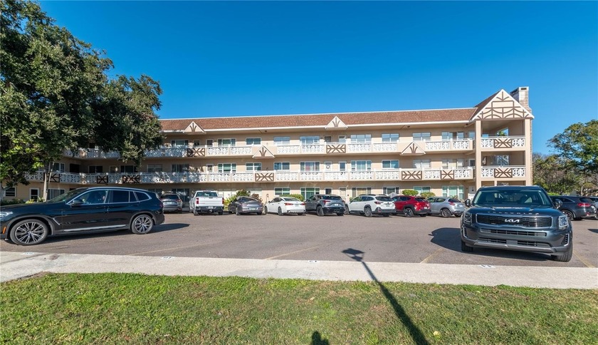 Welcome home to your impeccably clean & maintained 2nd floor - Beach Condo for sale in Clearwater, Florida on Beachhouse.com
