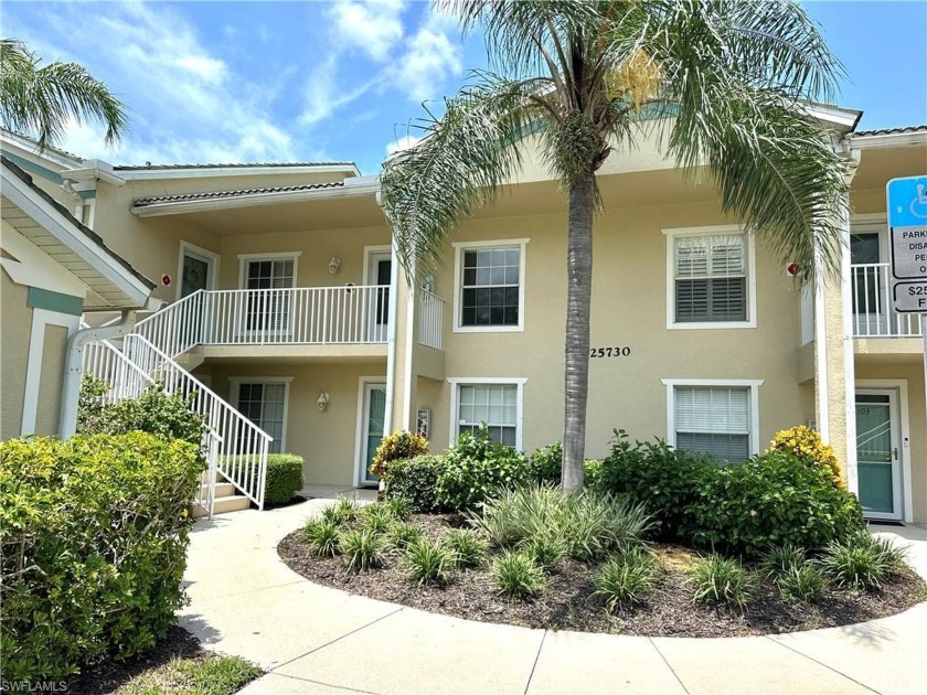 Ready for quick move-in! Upon entry you look out to a lovely - Beach Home for sale in Bonita Springs, Florida on Beachhouse.com