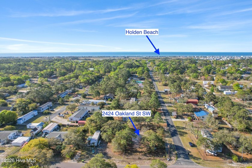 Great location and ready for your vision! This fenced corner lot - Beach Lot for sale in Supply, North Carolina on Beachhouse.com