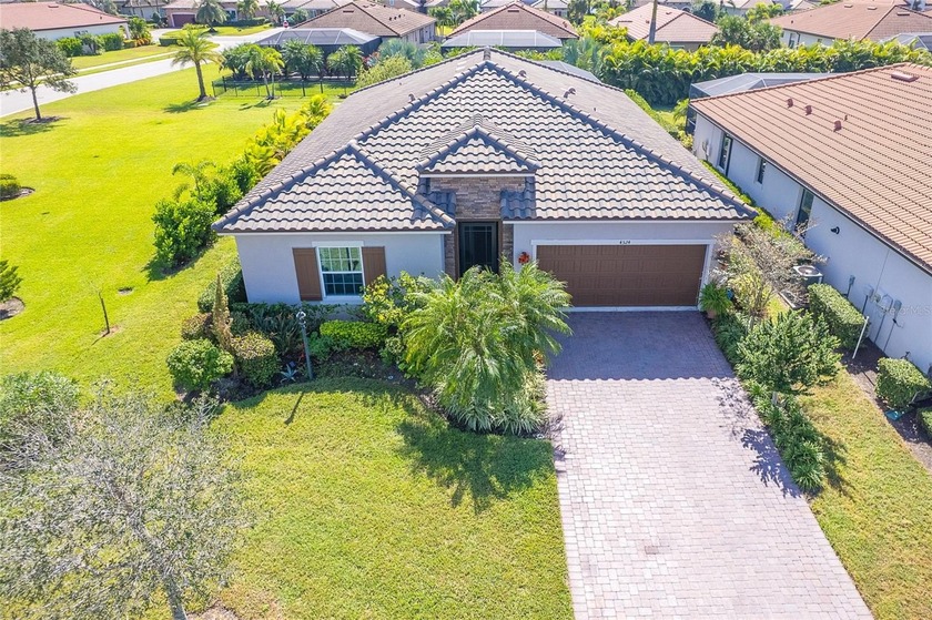 NEWLY AFFORDABLE LUXURY! PRICE ADJUSTMENT! IDEAL LOCATION! Full - Beach Home for sale in Bradenton, Florida on Beachhouse.com