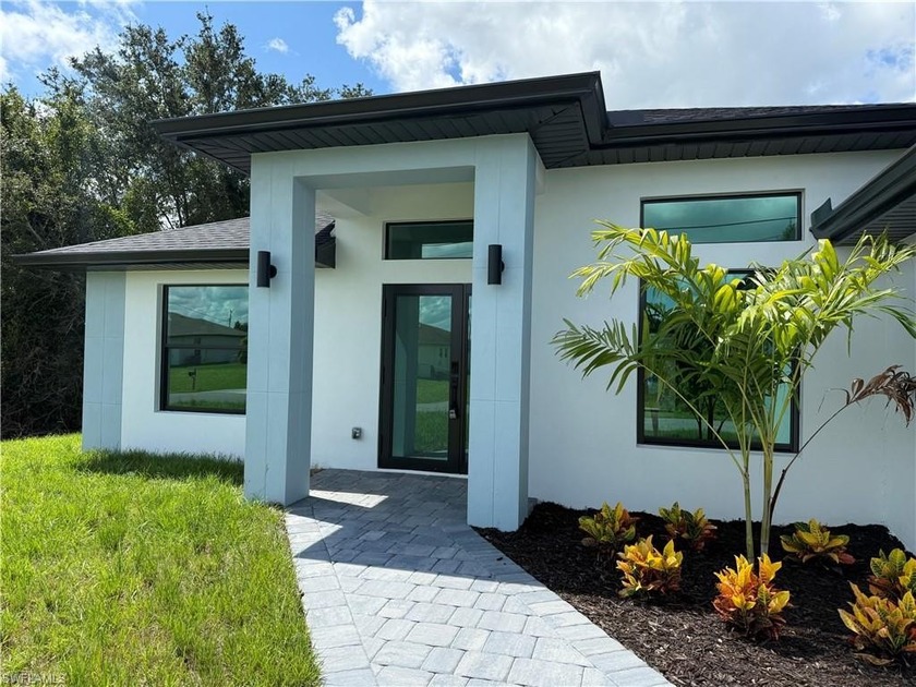 Welcome to the Jasper Model build by Avantgarde: The Building - Beach Home for sale in Lehigh Acres, Florida on Beachhouse.com