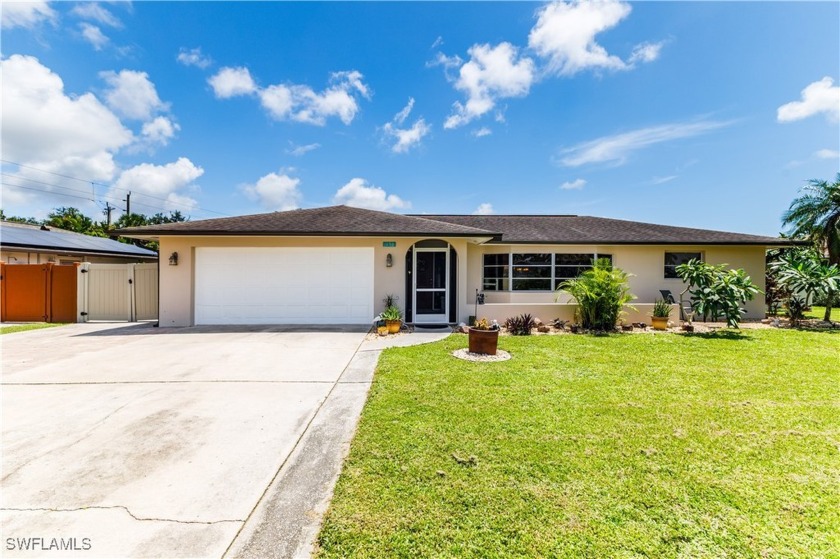 HIGHLY DESIRABLE NEIGHBORHOOD!!!! This wonderful 3/2 is nestled - Beach Home for sale in Fort Myers, Florida on Beachhouse.com