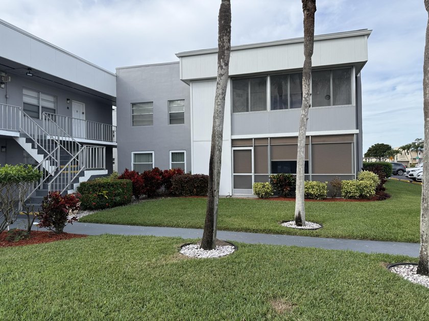 Beautiful and well-maintained 2-bedroom, 2-bathroom condo - Beach Condo for sale in Delray Beach, Florida on Beachhouse.com