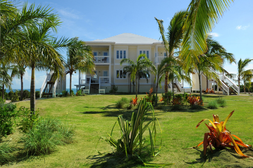 Condo wViews, Beach, Htd Pool, Golf Cart, Kayaks, Gym - Beach Vacation Rentals in Governors Harbour, Eleuthera, Bahamas on Beachhouse.com