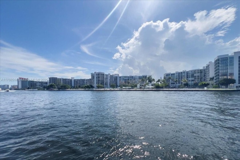 Welcome to your coastal retreat! This delightful 1-bedroom - Beach Condo for sale in Hollywood, Florida on Beachhouse.com