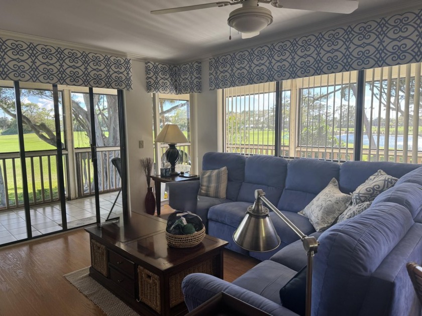 Gorgeous bright and sunny villa with amazing  panoramic views of - Beach Condo for sale in Palm Beach Gardens, Florida on Beachhouse.com