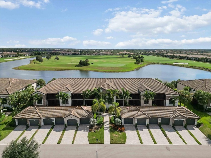 Enjoy the ultimate GOLF RESORT lifestyle with stunning lake - Beach Condo for sale in Bradenton, Florida on Beachhouse.com