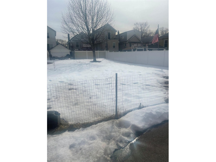 Excellent development opportunity in Howard Beach. 60 x 80 Sqft - Beach Lot for sale in Howard Beach, New York on Beachhouse.com