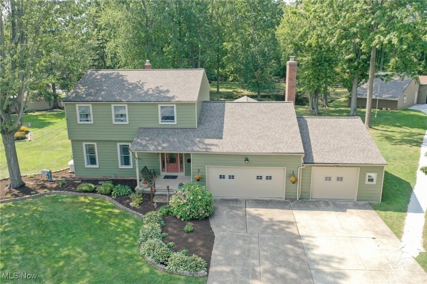 Escape to your own private oasis in this stunning 4-bedroom, 2 - Beach Home for sale in Mentor, Ohio on Beachhouse.com