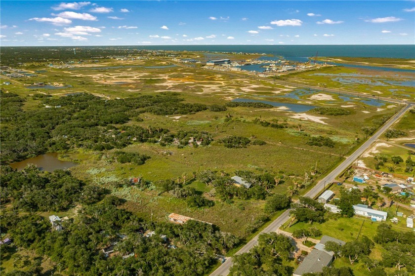 RARE COASTAL REDEVELOPMENT OPPORTUNITY - 39.95 ACRES IN ROCKPORT - Beach Acreage for sale in Rockport, Texas on Beachhouse.com
