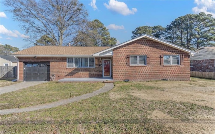 Spacious ranch in Chesapeake waiting for you to settle into! - Beach Home for sale in Chesapeake, Virginia on Beachhouse.com