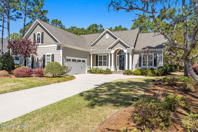 Stunning and free-flowing open plan | Golf-front, resort home - Beach Home for sale in Southport, North Carolina on Beachhouse.com