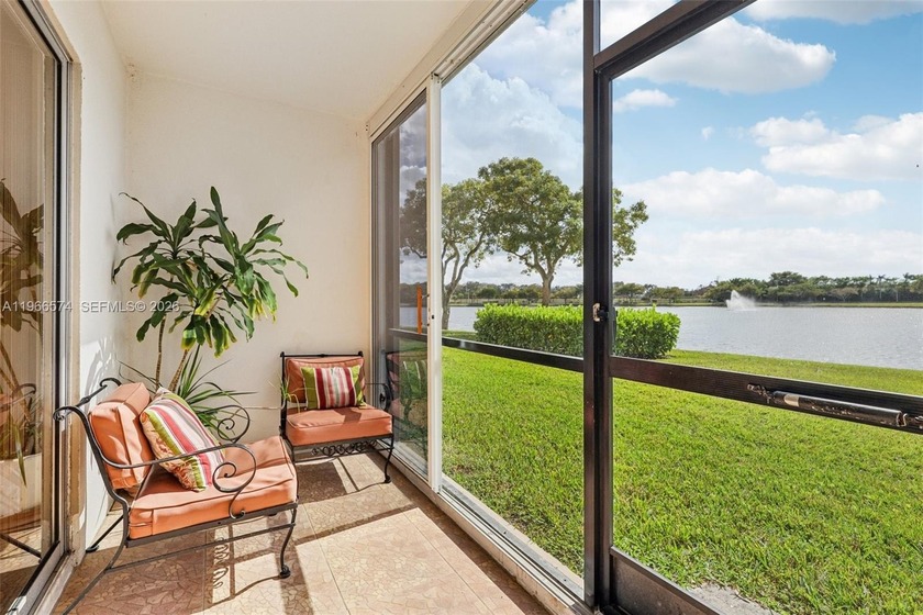 Welcome to this beautifully maintained 2-bedroom, 2-bathroom - Beach Condo for sale in Hollywood, Florida on Beachhouse.com