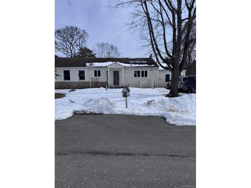 Priced to sell! Don't miss this rare chance to own your own home - Beach Home for sale in Westhampton Beach, New York on Beachhouse.com